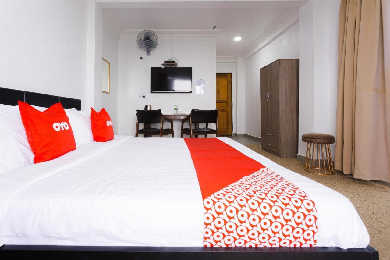 Oyo 90043 Jasni Rijan Resort Ranau Esterno foto