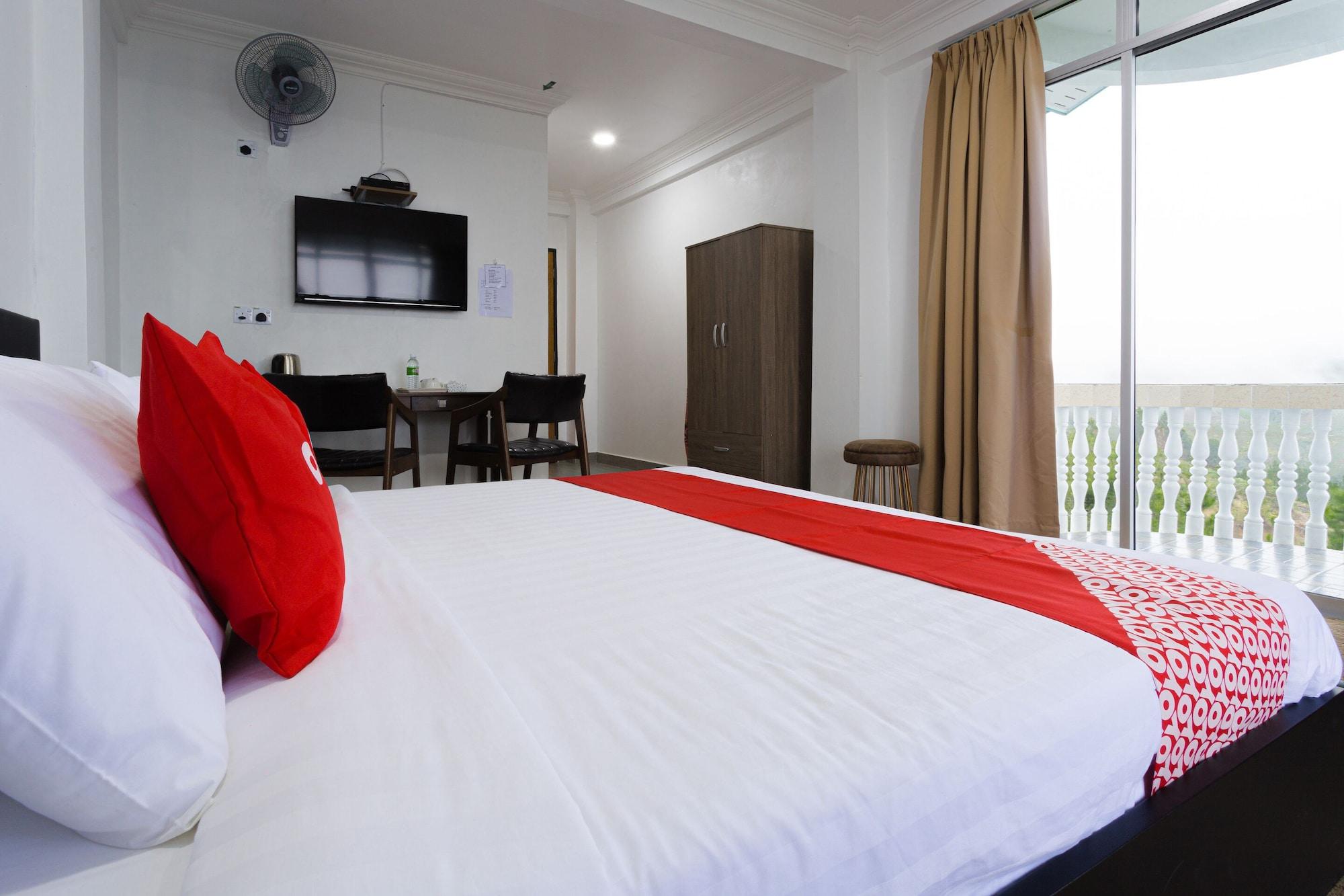 Oyo 90043 Jasni Rijan Resort Ranau Esterno foto